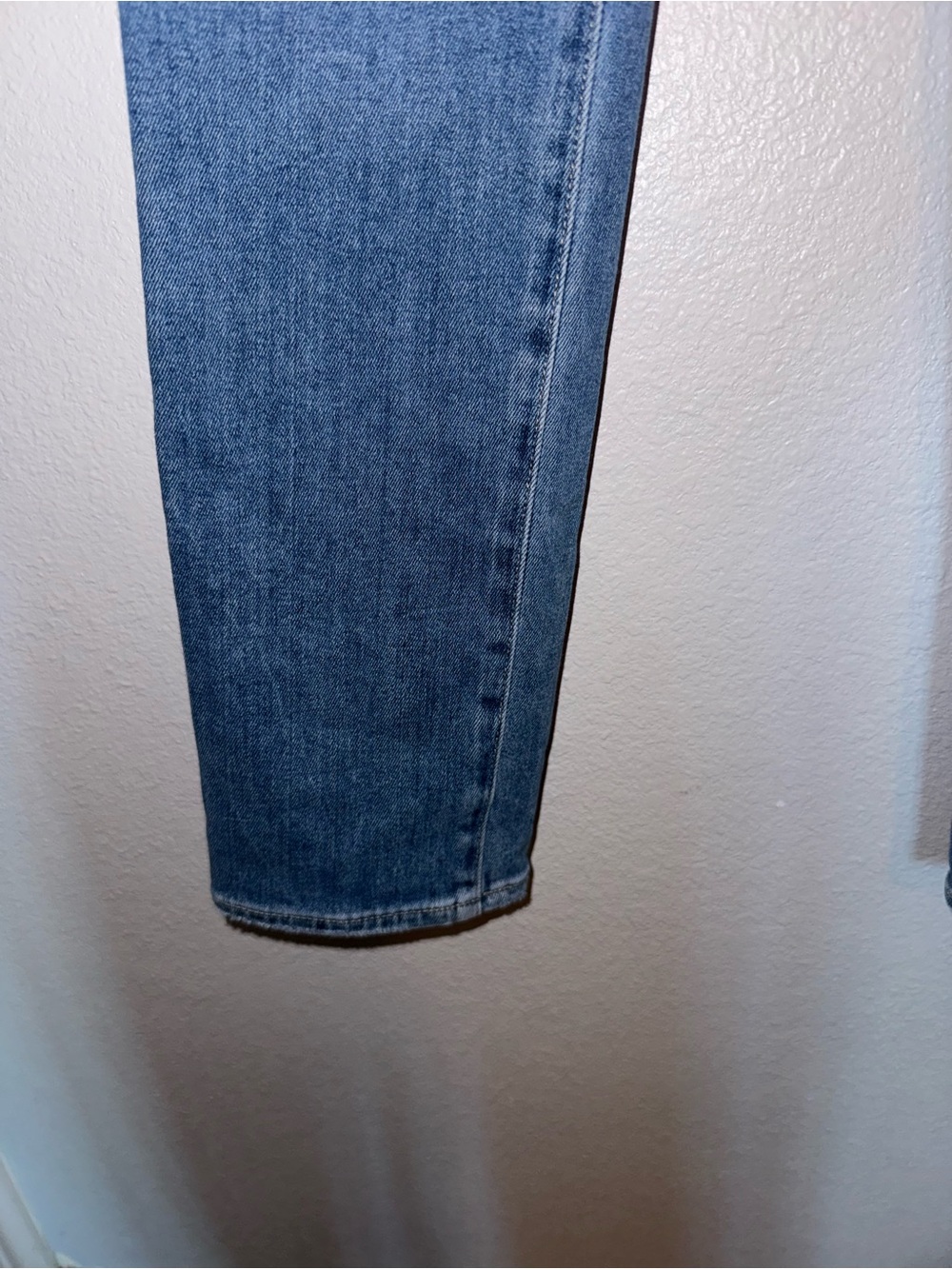 PAIGE Hoxton Slim Jeans in Medium Blue Size 25 🧡 - Picture 4 of 13